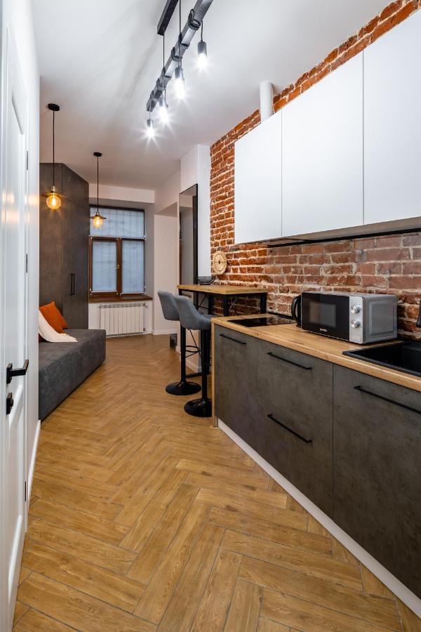 Romari Таманська 12 Daire Lviv Dış mekan fotoğraf